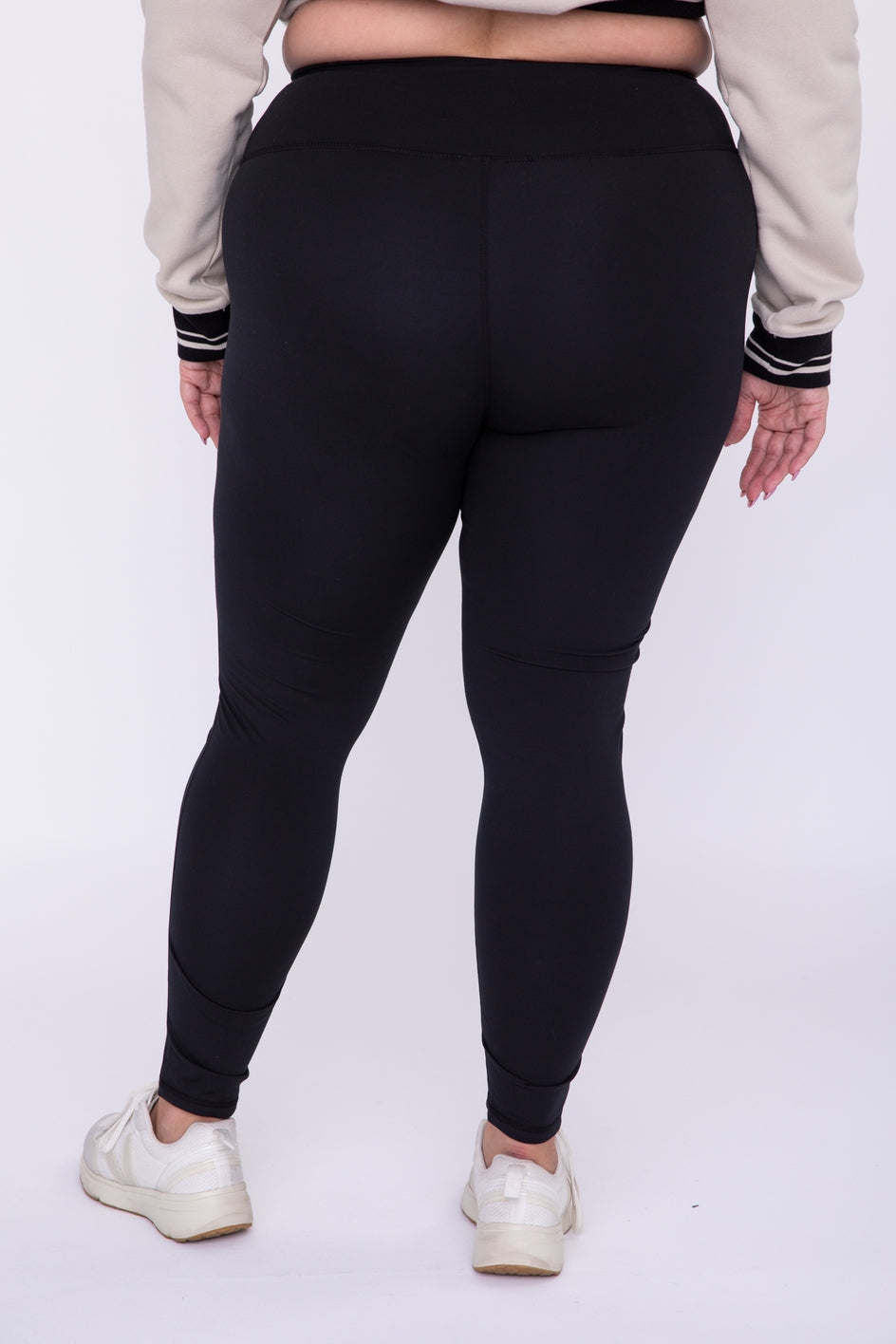 Essential Solid Leggings - Plus